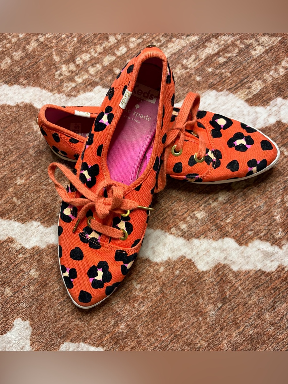 Kate Spade Keds Cyber Cheetah Orange Leopard Print Pointed Toe Sneakers Size 6.5